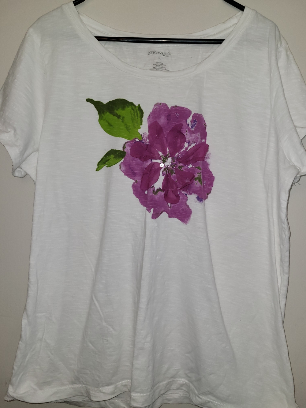 White Women's Floral Graphic Tee with Pink Flower